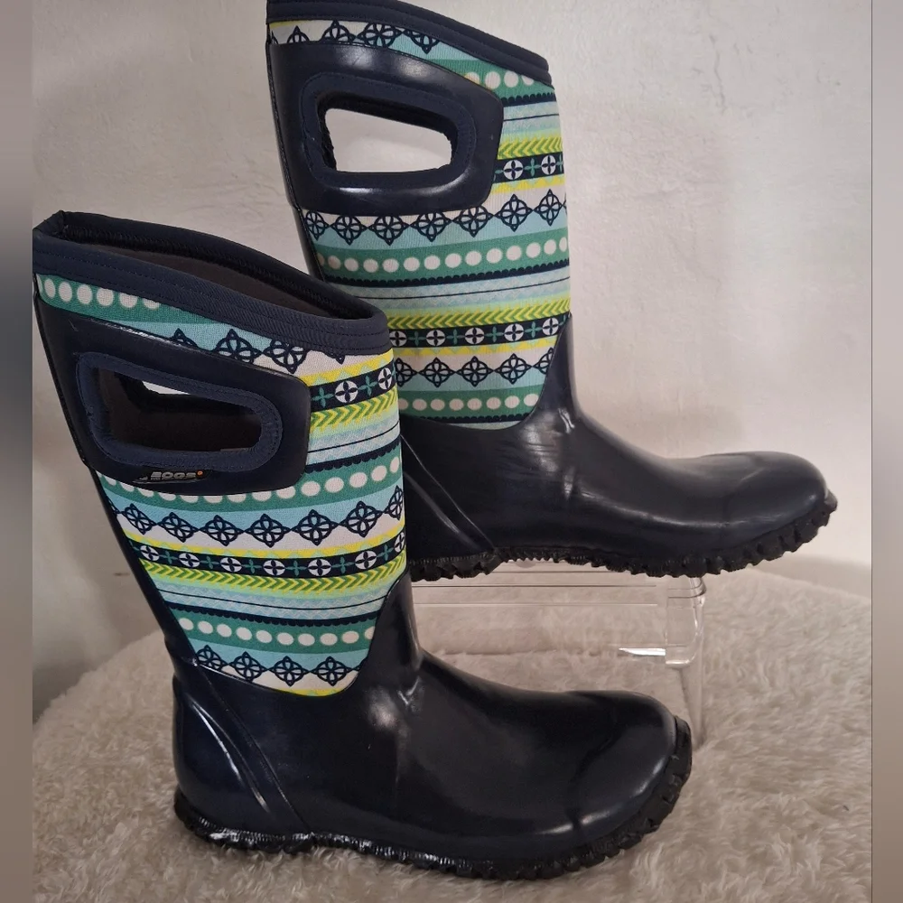 Kid's BOGS North Hampron Patterned Rain Boots - Navy and Green Size 4.